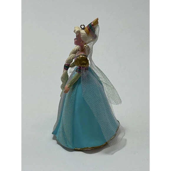 HALLMARK KEEPSAKE ORNAMENT BARBIE RAPUNZEL 1997 CHILDREN'S COLLECTORS SERIES - Picture 3 of 12